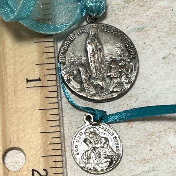 Vintage Catholic Medals Lot Sacred Heart Jesus Mary of Saint Euphrasia Fatima - Picture 8 of 12